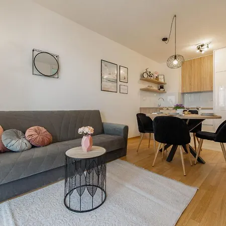 Lovely Apartment Zadar