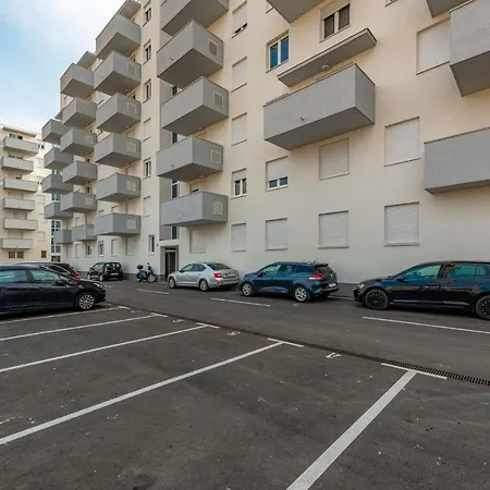 Lovely Apartament *